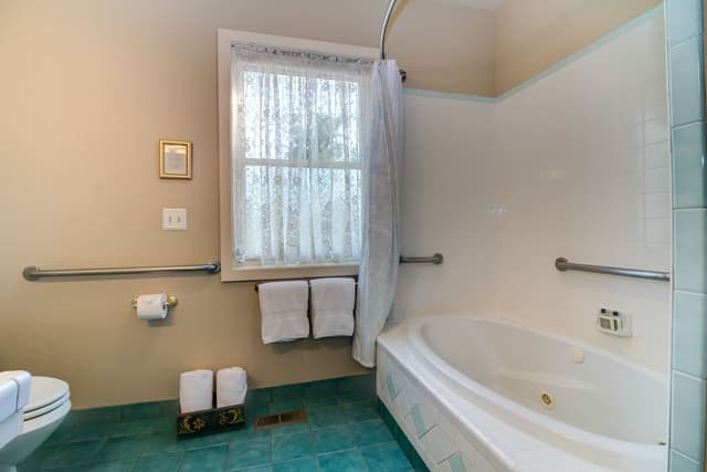 Suite, 1 King Bed with Sofa bed (Robert Gordon)