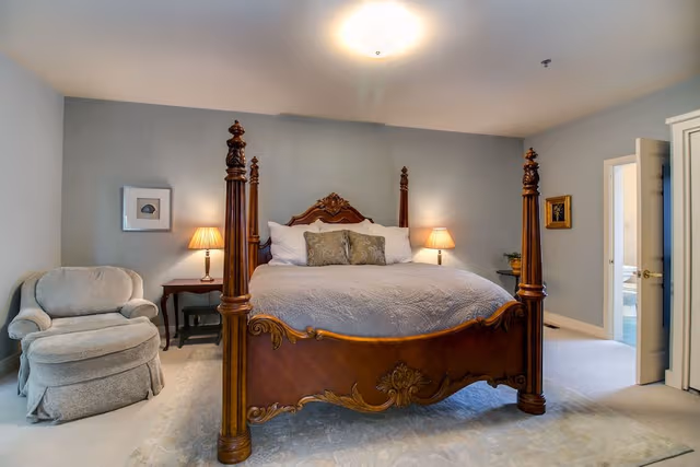Suite, 1 King Bed with Sofa bed (Robert Gordon)