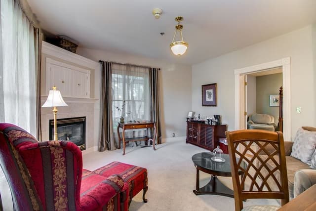 Suite, 1 King Bed with Sofa bed (Robert Gordon)