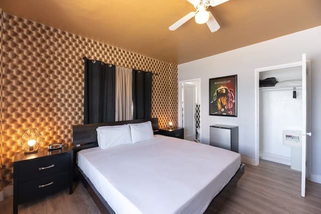 Superior Room, 1 King Bed