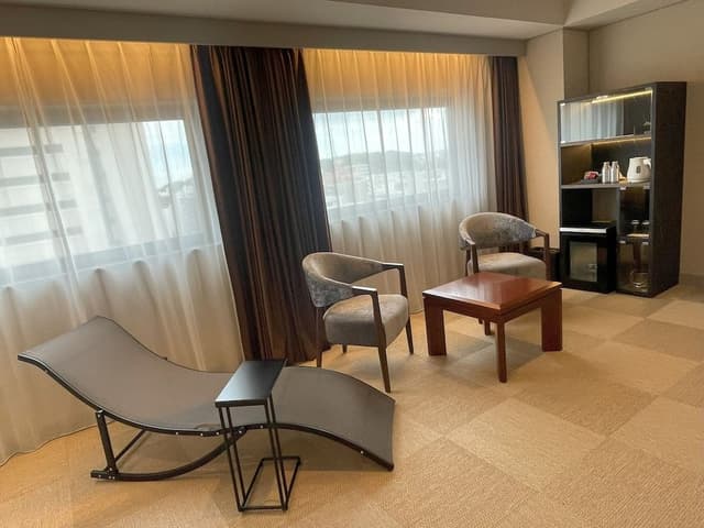 Executive Suite, Non Smoking