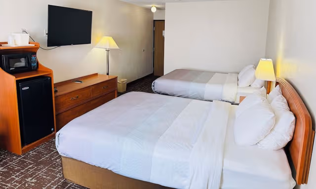 Standard Room, 2 Queen Beds, Non Smoking