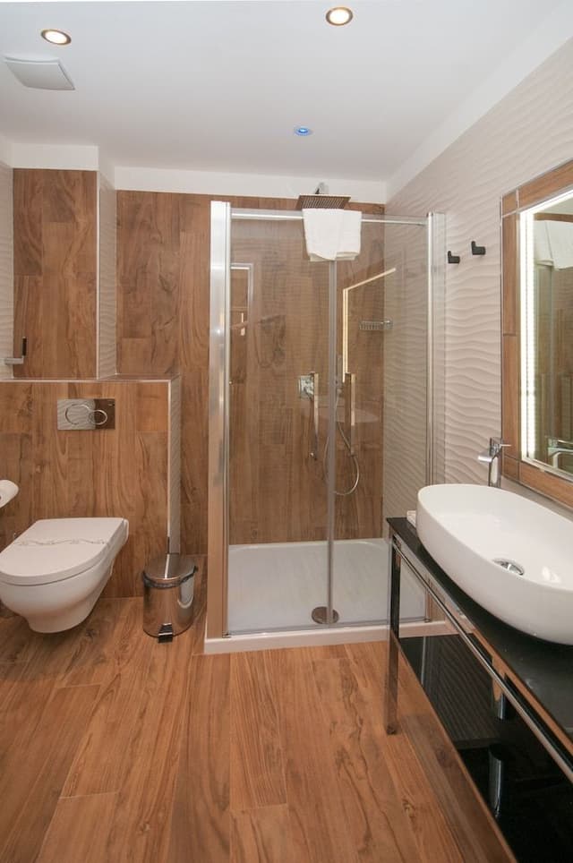 Suite, 2 Bedrooms, Balcony