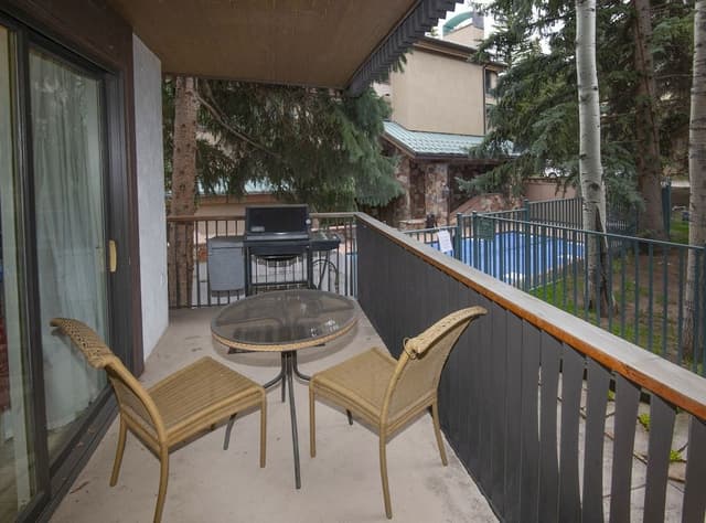 Condo, 2 Bedrooms