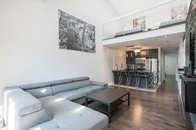 City Apartment, 1 Bedroom, Balcony, Mezzanine