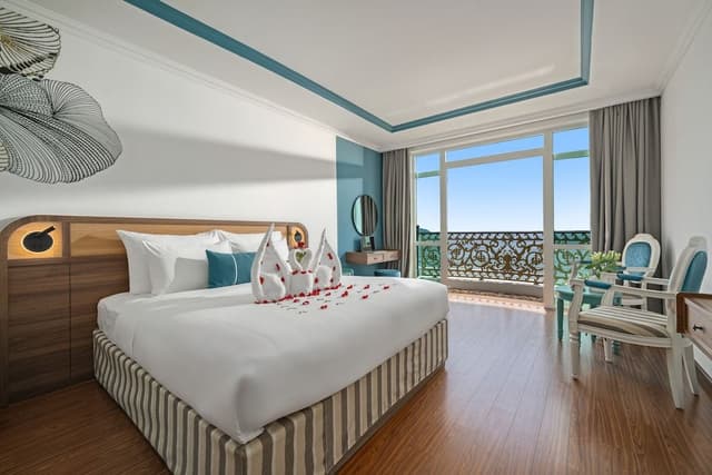 Suite Double Ocean View with Balcony