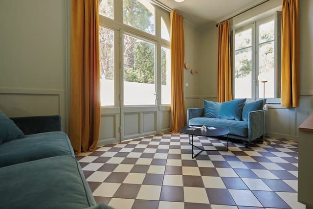 Suite, Garden View
