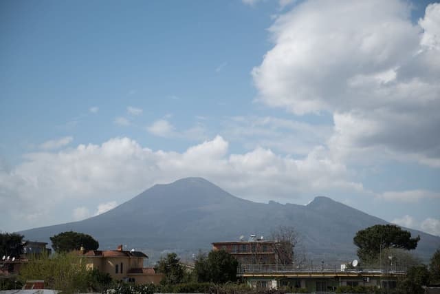 Classic Double Room, 1 Bedroom, Non Smoking, Mountain View