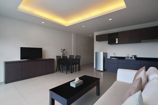 One Bedroom Suite