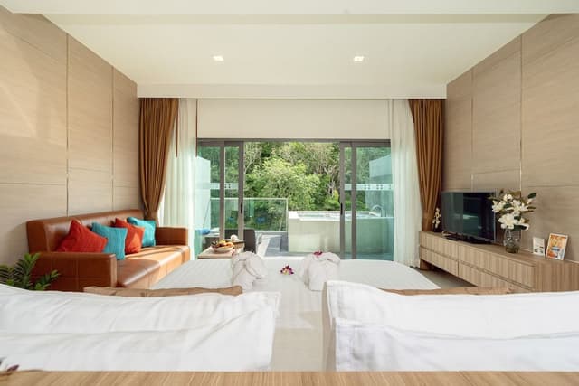 Premier Suite with Jacuzzi