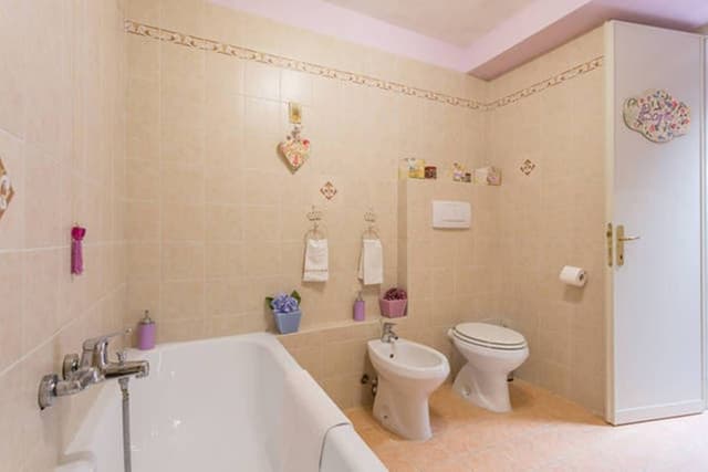 Comfort Double Room, 1 Bedroom, Private Bathroom, Courtyard Area
