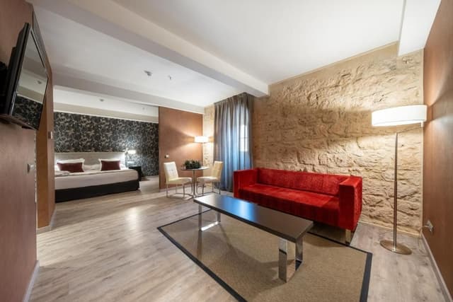 SANTA CATALINA SUITE