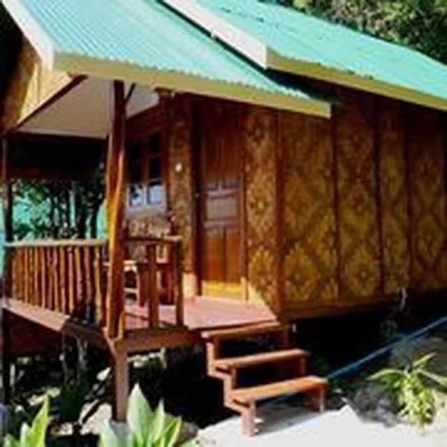 Bungalow Double Air Con