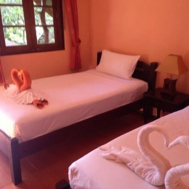 Bungalow Twin beds Air Con