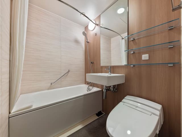 Standard, 1 bed Queen (Renovated on June 14th, 2025)