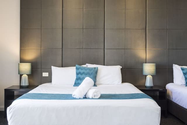 Deluxe Studio Suite, Multiple Beds