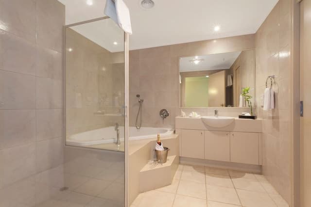 One Bedroom Spa Apartment