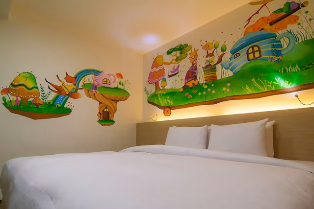 Deluxe Double Room, 1 King Bed (with bathtub)