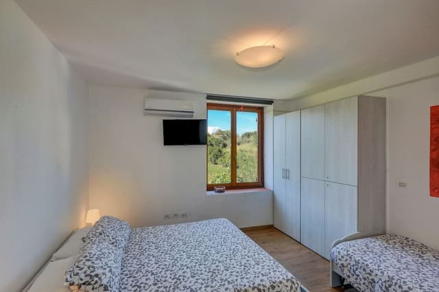 Triple Room, 1 Bedroom