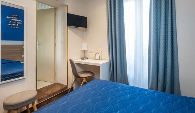 Comfort Single Room, Bathtub