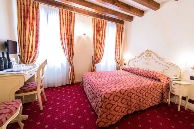 Classic Double Room