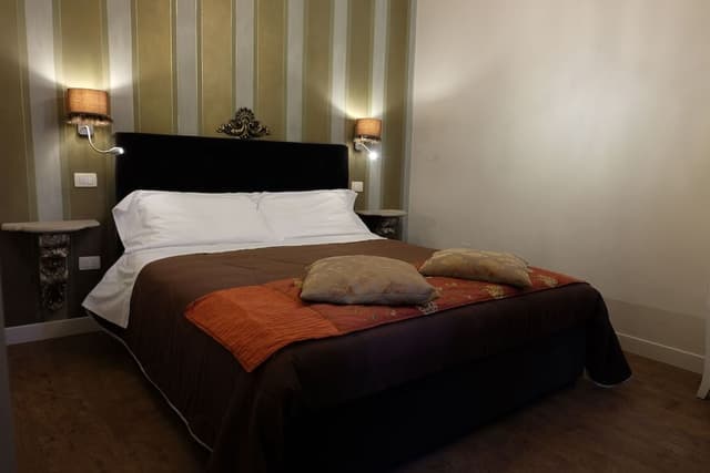 Exclusive Double Room, 1 Queen Bed, Private Bathroom, City View