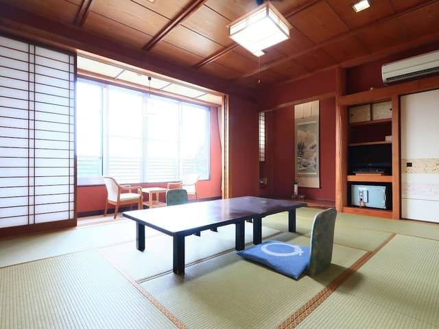 [Non-smoking] Japanese-style room with view of Toba Bay in the main building