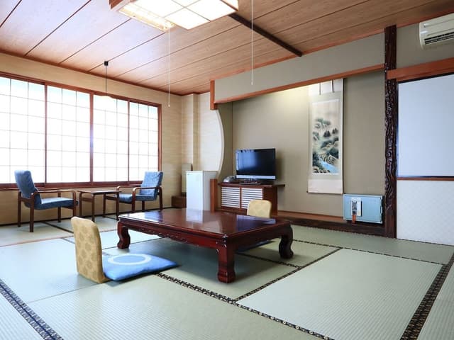 [Non-smoking] Spacious two-room Japanese-style room 12.5 + 8 tatami mats