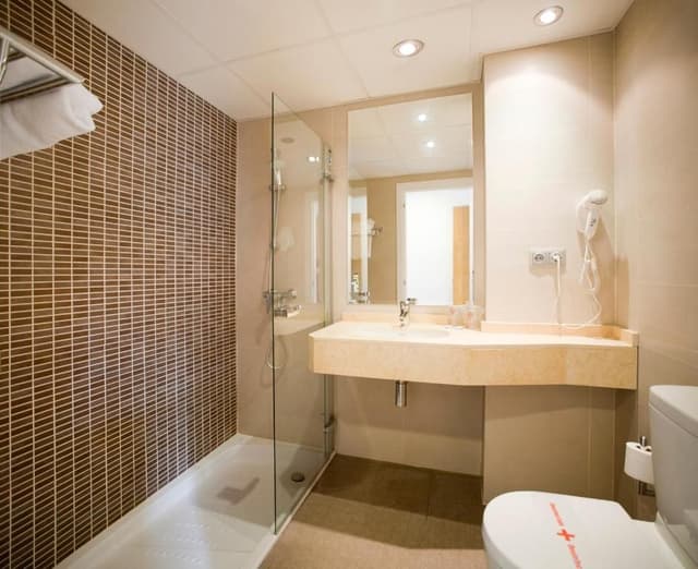 Twin Room with Sea View (1)