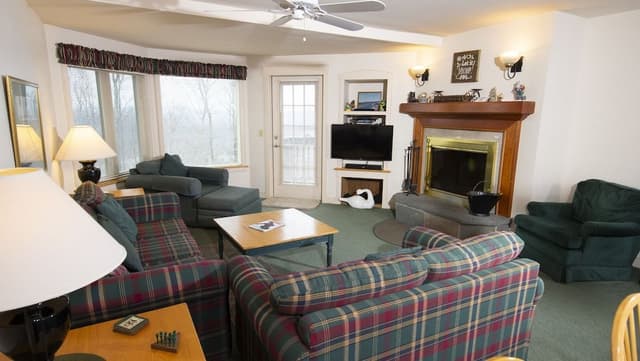 Solitude Village Three Bedroom Suite Ski In/Out