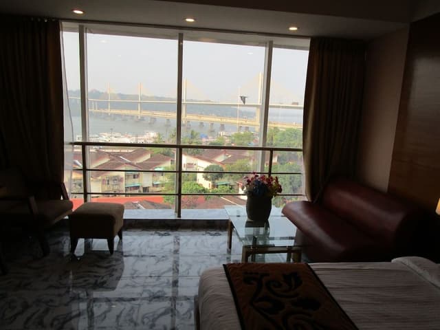 Premier Suite, 1 Double Bed, Smoking, Sea View