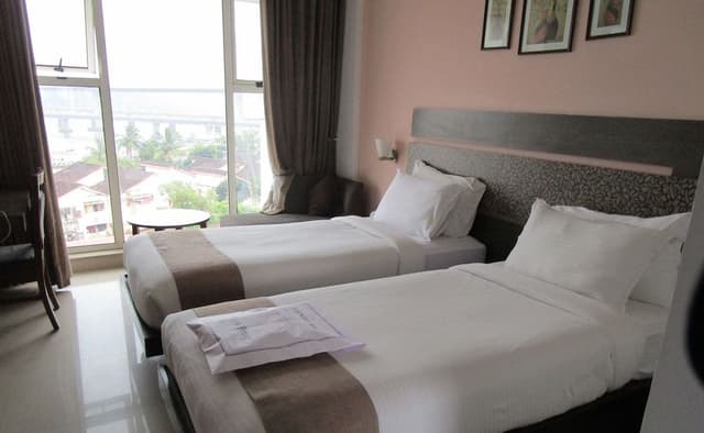 Elite Room, 1 Double or 2 Twin Beds