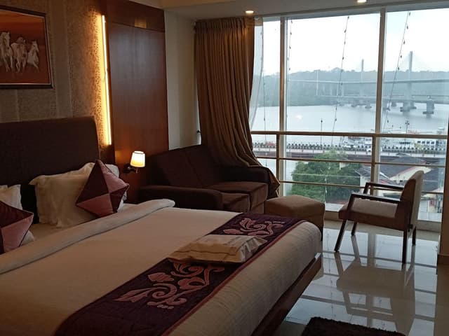 Premier Suite, 1 Double Bed, Smoking, Sea View