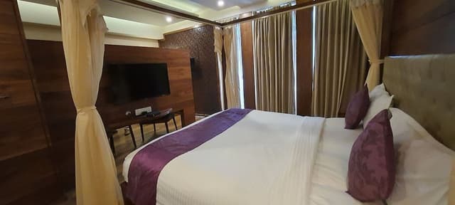 Executive Room