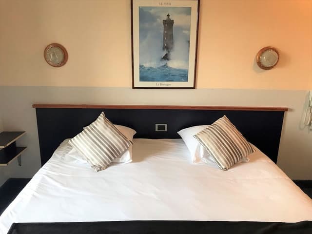 Standard Room, 1 Double or 2 Twin Beds