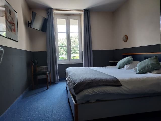 Standard Room, 1 Double or 2 Twin Beds