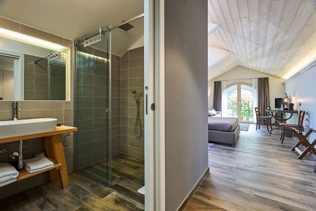 Junior Suite, Lake View