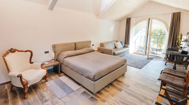 Junior Suite, Lake View