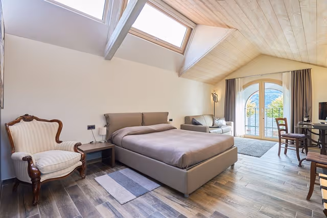 Junior Suite, Lake View