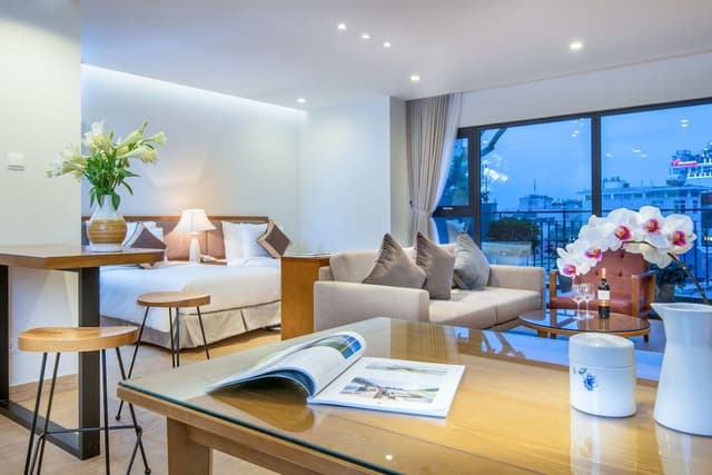 Executive Studio, Balcony, City View
