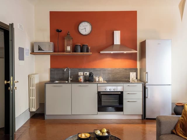Classic Apartment, 2 Bedrooms (Giglio Viola)