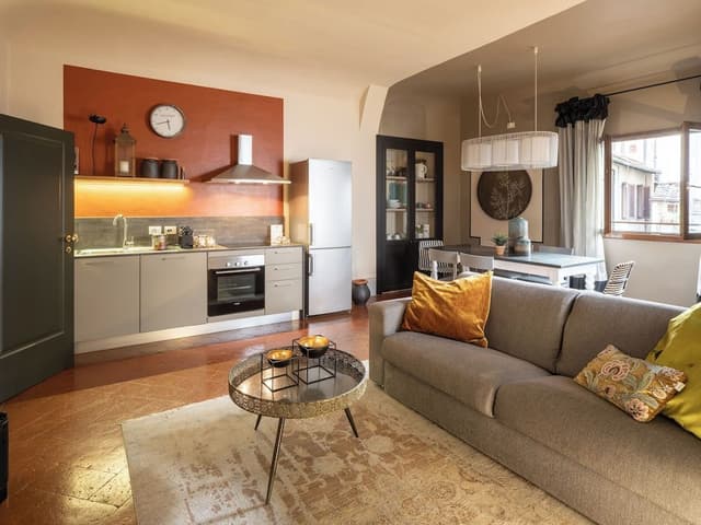 Classic Apartment, 2 Bedrooms (Giglio Viola)