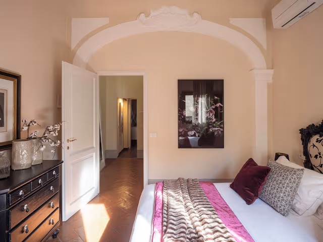 Classic Apartment, 2 Bedrooms (Giglio Viola)
