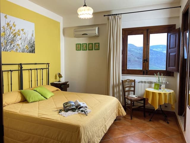 Classic Double Room, Garden View
