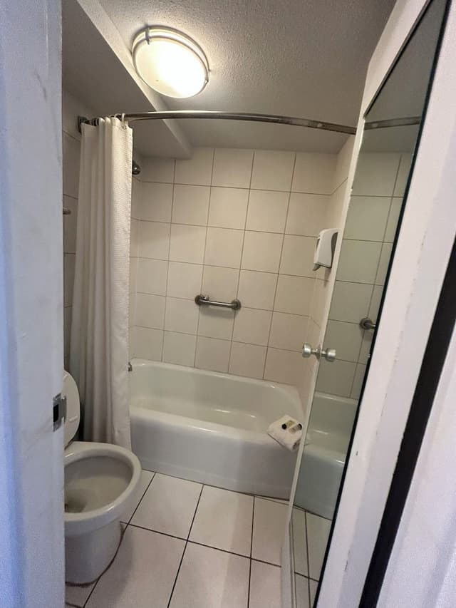 Room, Smoking (Full Bed)