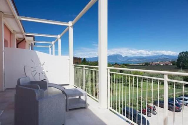 Deluxe Room, Balcony