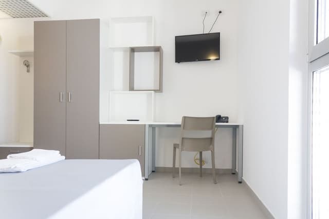 Single Room, Accessible