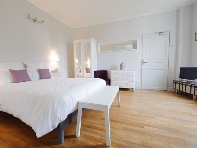 Standard Apartment, Ensuite