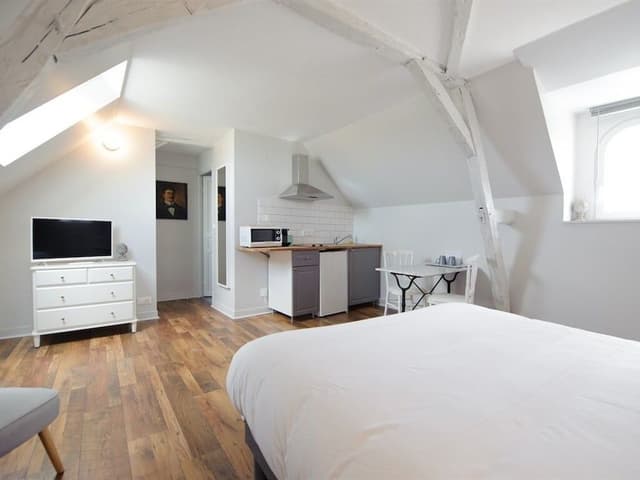 Standard Apartment, Ensuite