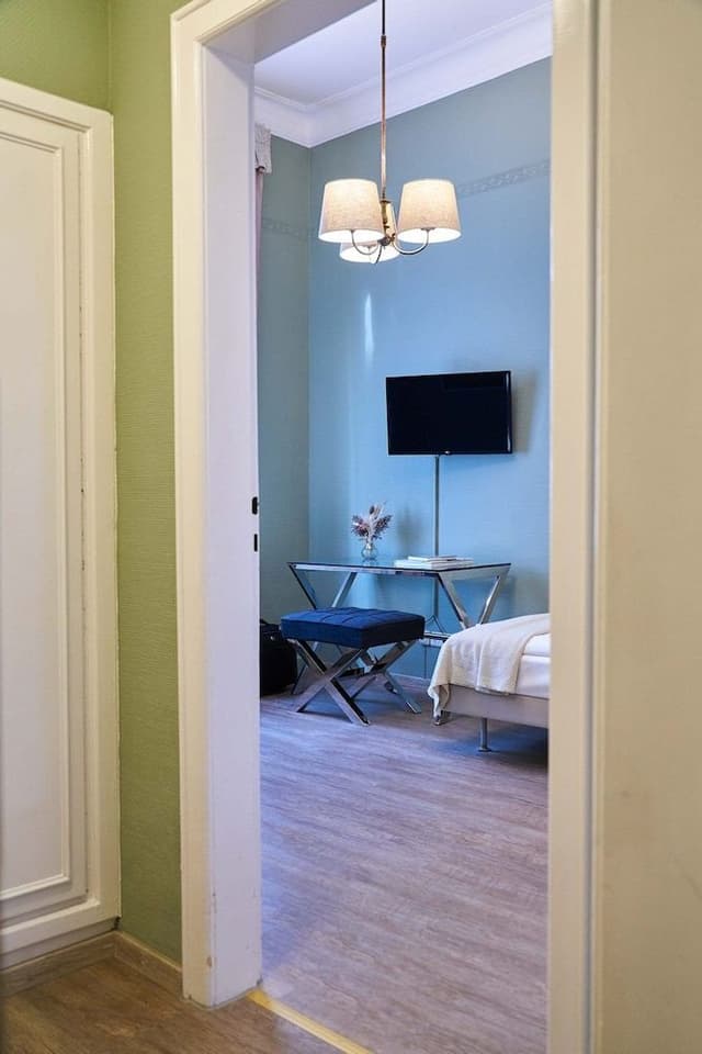 Business Single Room
